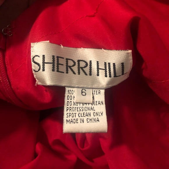 Sherri Hill Prom Dress - Picture 5 of 7